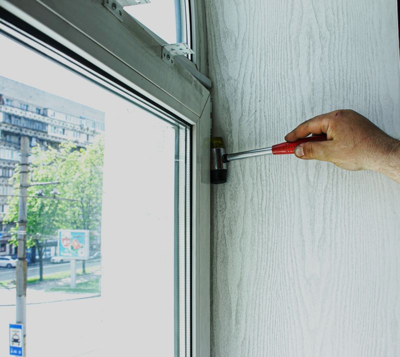 Louvre Window Repair in Kansas City, KS